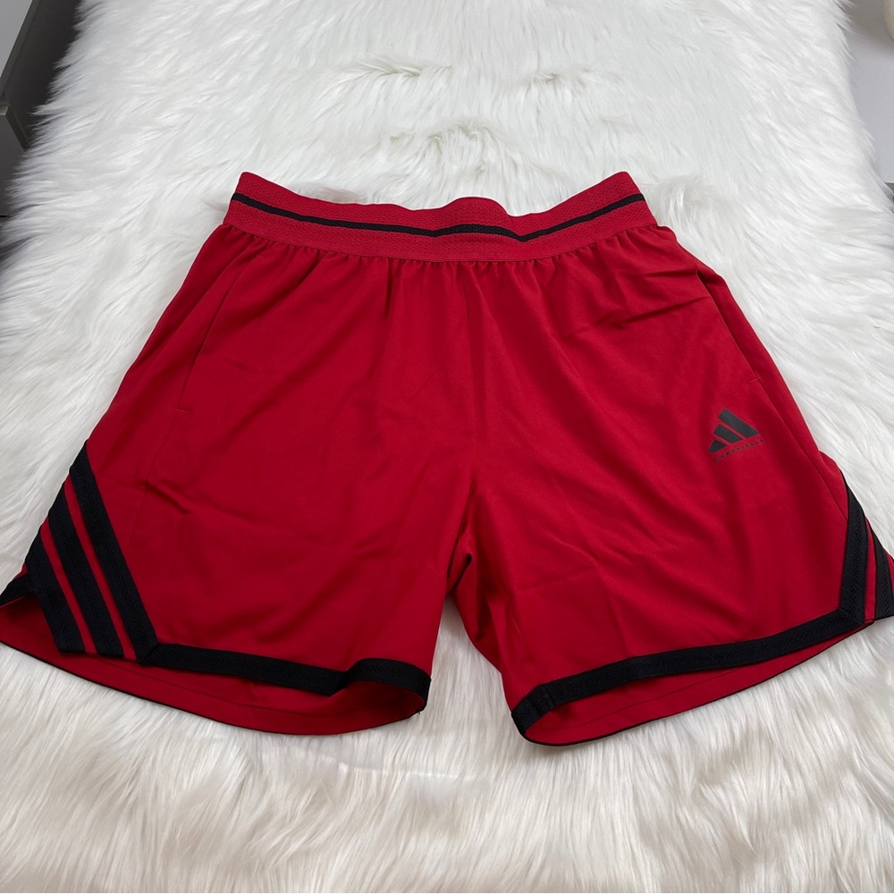 Adidas CrazyLite Basketball Shorts Women’s Size M NWT MSRP $50